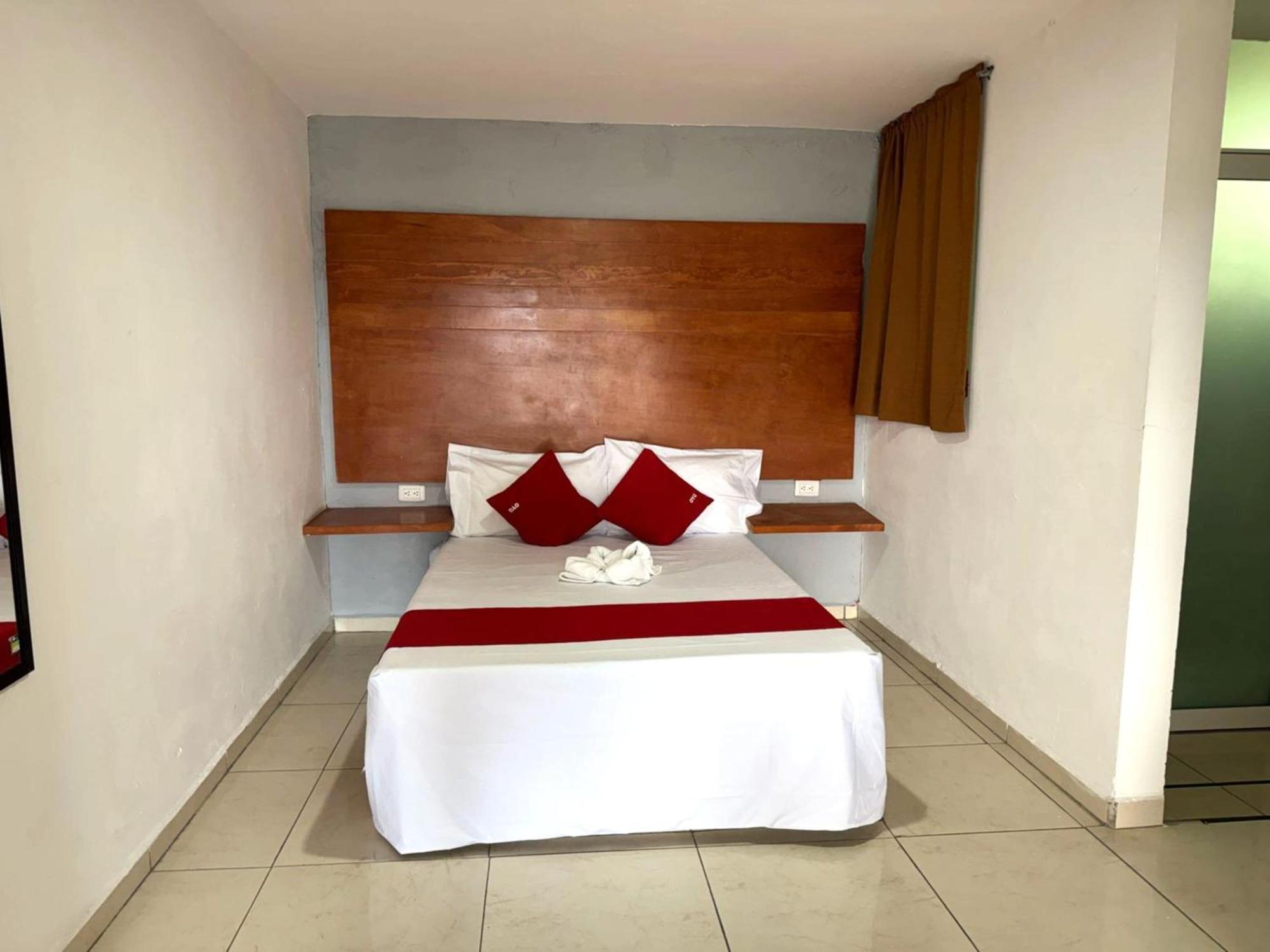 Oyo Hotel Familiar Tollan Cholula Exterior photo