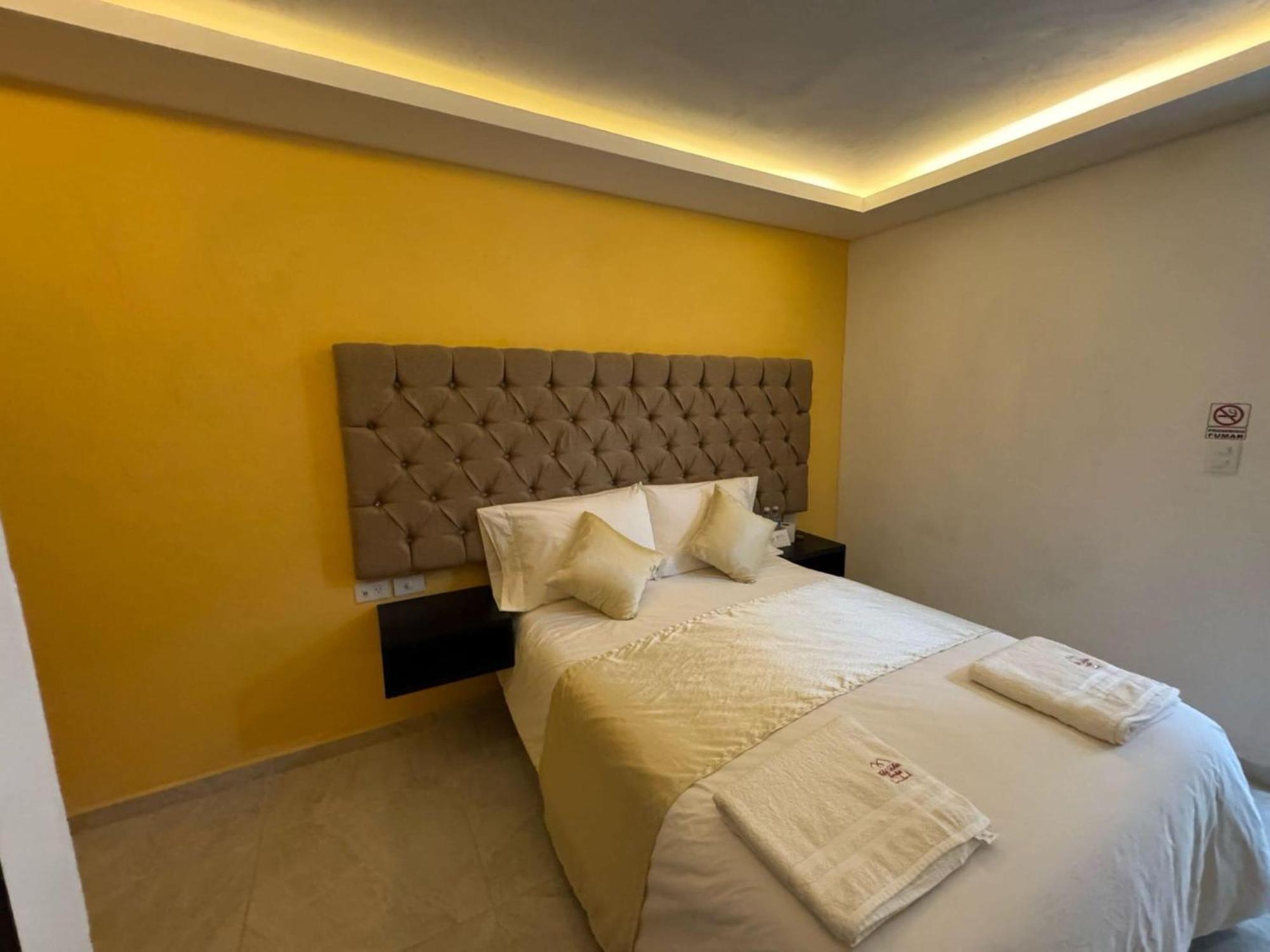 Oyo Hotel Familiar Tollan Cholula Exterior photo